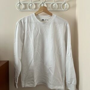 Uniqlo Airism White Crew Neck Long Sleeve Shirt